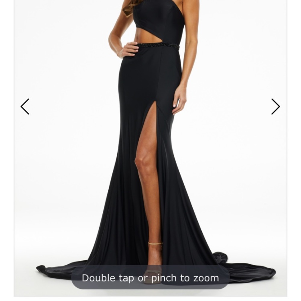 Stunning Ashley Lauren size 6 black prom dress. Worn only for photos,like new.